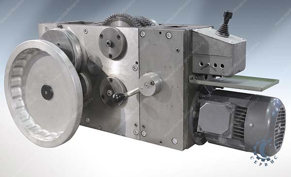 Фартух в зборі токарно-гвинторізного верстата 1М63 Фартух в зборі токарно-гвинторізного верстата 1М63